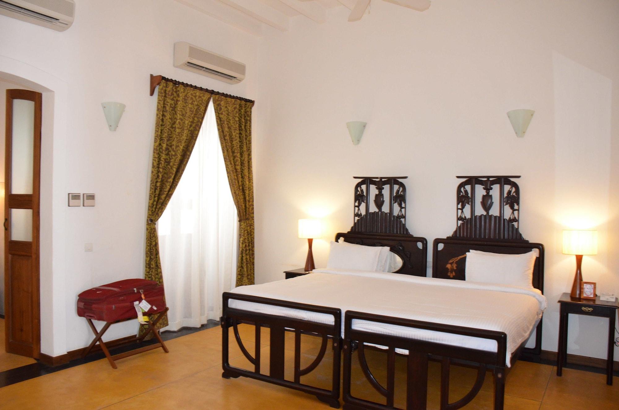 Palais De Mahe - A Cgh Earth Experience Hotel Pondicherry Ngoại thất bức ảnh