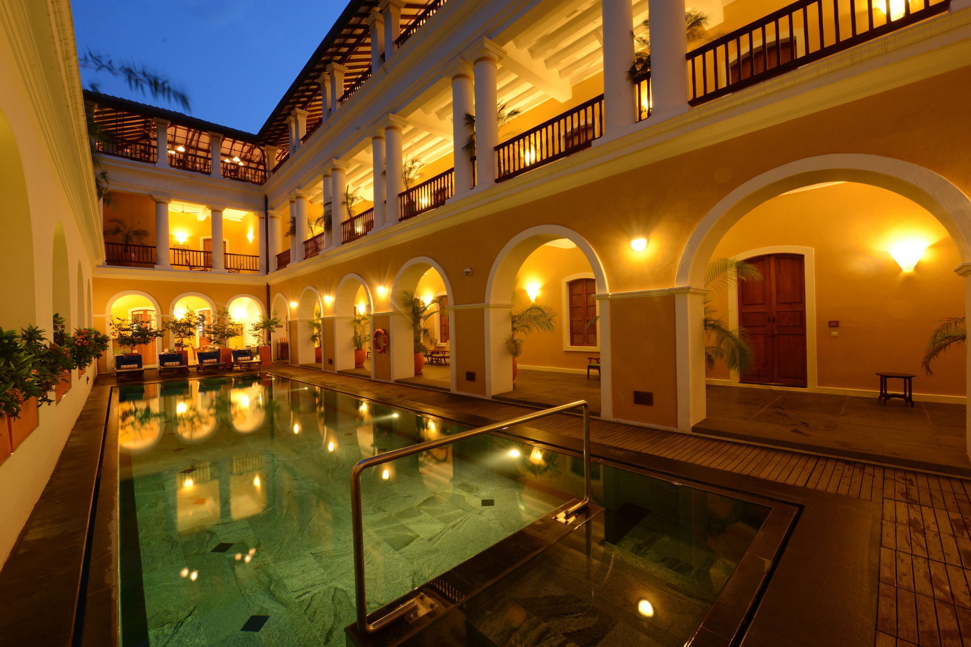 Palais De Mahe - A Cgh Earth Experience Hotel Pondicherry Ngoại thất bức ảnh